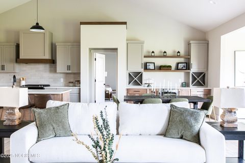 Tiny photo for 4351 Sage Street, Maumee, OH 43537 (MLS # 10001619)