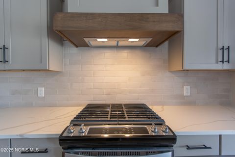 Tiny photo for 4351 Sage Street, Maumee, OH 43537 (MLS # 10001619)