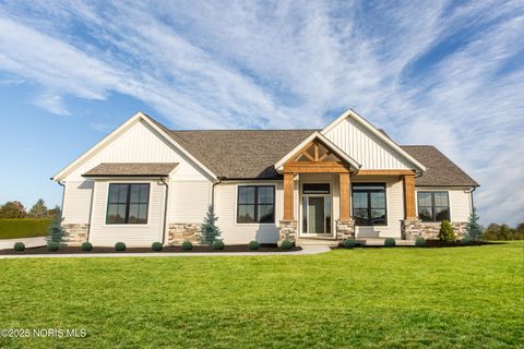 Photo of 4351 Sage Street, Maumee, OH 43537 (MLS # 10001619)