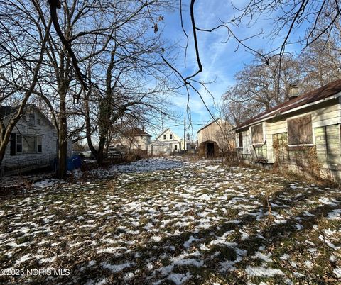 Photo of 71 Wellington Street, Toledo, OH 43607 (MLS # 10002245)