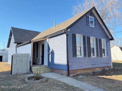Photo of 2743 Elm Street, Toledo, OH 43608 (MLS # 10002527)