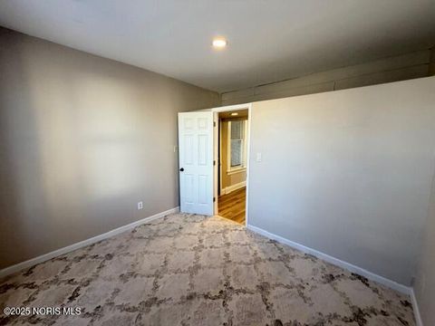 Tiny photo for 2743 Elm Street, Toledo, OH 43608 (MLS # 10002527)