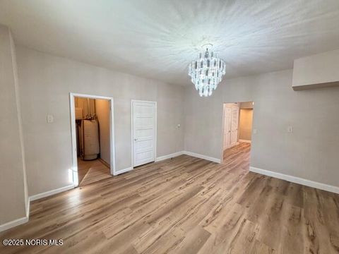 Tiny photo for 2743 Elm Street, Toledo, OH 43608 (MLS # 10002527)