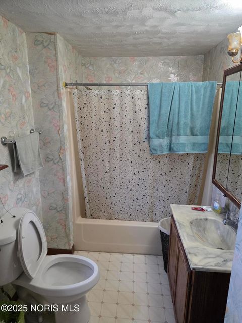 Tiny photo for 663 Foredale Avenue, Toledo, OH 43609 (MLS # 10000590)