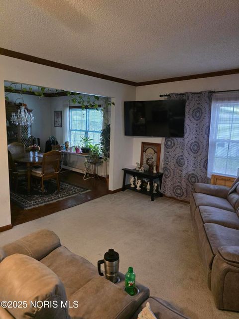 Photo of 663 Foredale Avenue, Toledo, OH 43609 (MLS # 10000590) Photo of 663 Foredale Avenue, Toledo, OH 43609 (MLS # 10000590)