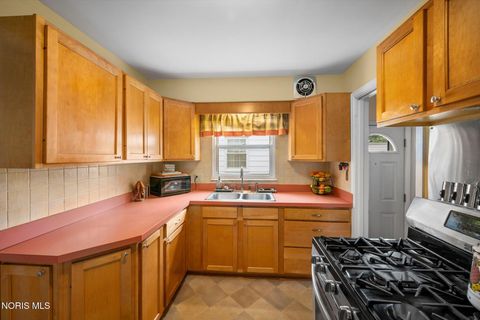 Tiny photo for 3612 Anderson Parkway, Toledo, OH 43613 (MLS # 10007897)