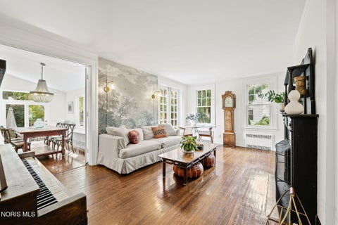 Tiny photo for 326 W Front Street, Perrysburg, OH 43551 (MLS # 10009945)
