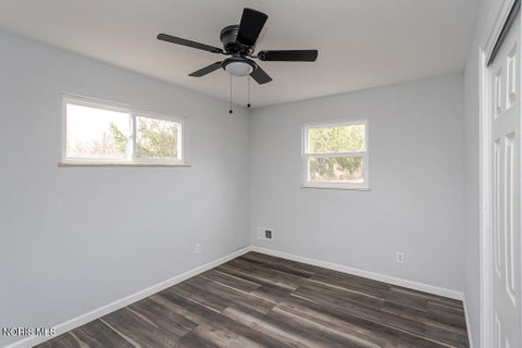 Tiny photo for 5542 Ashdale Court, Toledo, OH 43612 (MLS # 10010109)