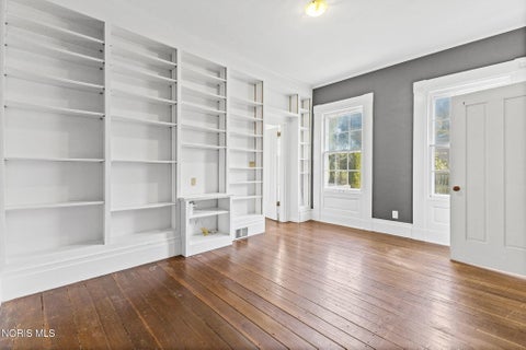 Tiny photo for 233 W Harrison Street, Maumee, OH 43537 (MLS # 10013853)