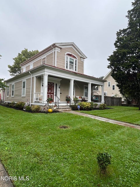 Photo of 233 W Harrison Street, Maumee, OH 43537 (MLS # 10013853)