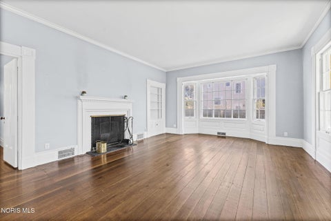 Tiny photo for 233 W Harrison Street, Maumee, OH 43537 (MLS # 10013853)