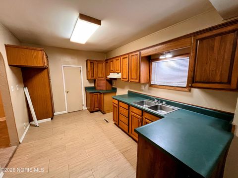 Tiny photo for 859861 National Avenue, Toledo, OH 43609 (MLS # 10003019)