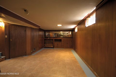 Photo of 829 Brinton Drive, Toledo, OH 43612 (MLS # 10001523)