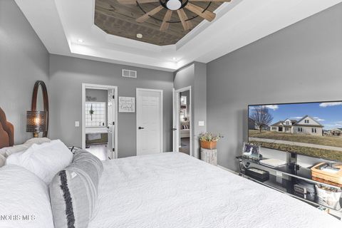 Tiny photo for 14638 Lake Meadows Drive, Perrysburg, OH 43551 (MLS # 10004335)