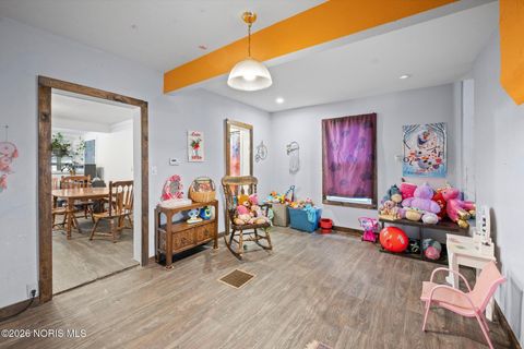 Tiny photo for 277 Parker Avenue, Toledo, OH 43605 (MLS # 10003106)