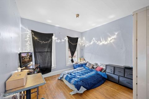 Tiny photo for 277 Parker Avenue, Toledo, OH 43605 (MLS # 10003106)