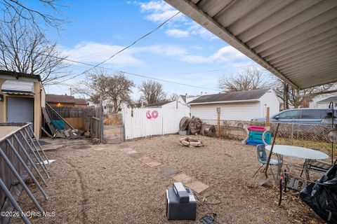 Tiny photo for 277 Parker Avenue, Toledo, OH 43605 (MLS # 10003106)