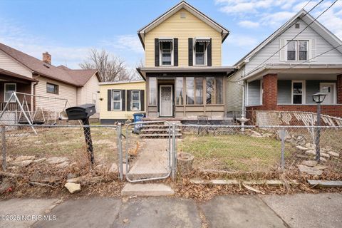 Tiny photo for 277 Parker Avenue, Toledo, OH 43605 (MLS # 10003106)