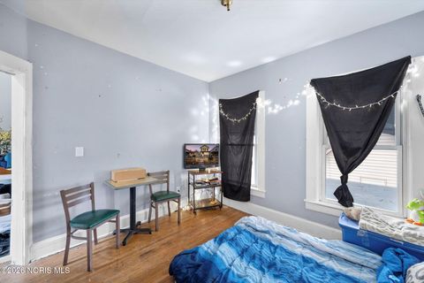 Tiny photo for 277 Parker Avenue, Toledo, OH 43605 (MLS # 10003106)