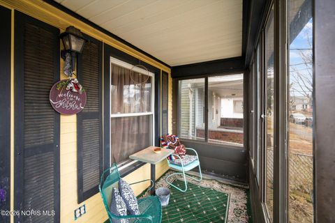 Tiny photo for 277 Parker Avenue, Toledo, OH 43605 (MLS # 10003106)