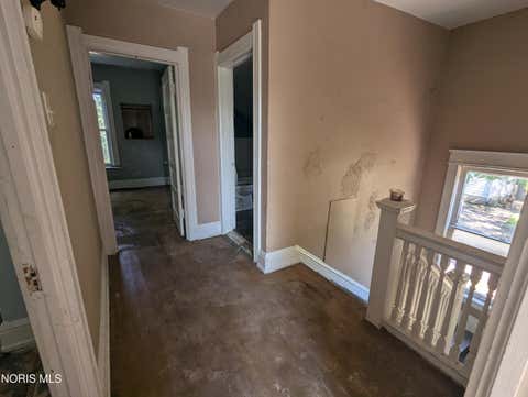 Tiny photo for 668 Bowman Street, Toledo, OH 43609 (MLS # 10011585)