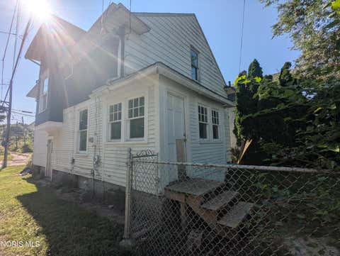 Tiny photo for 668 Bowman Street, Toledo, OH 43609 (MLS # 10011585)