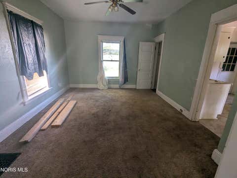 Tiny photo for 668 Bowman Street, Toledo, OH 43609 (MLS # 10011585)