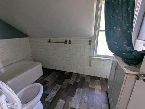 Tiny photo for 668 Bowman Street, Toledo, OH 43609 (MLS # 10011585)