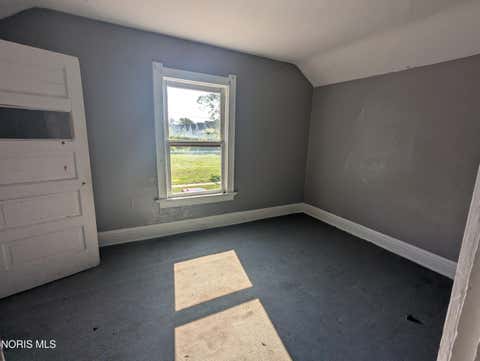 Tiny photo for 668 Bowman Street, Toledo, OH 43609 (MLS # 10011585)