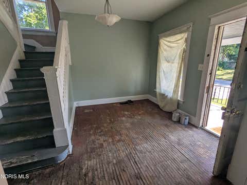 Tiny photo for 668 Bowman Street, Toledo, OH 43609 (MLS # 10011585)