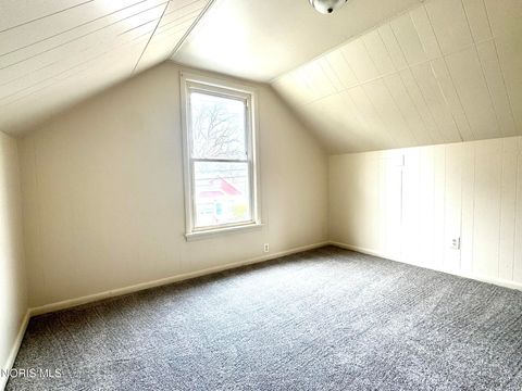 Tiny photo for 965 Curtis Street, Toledo, OH 43609 (MLS # 10005547)