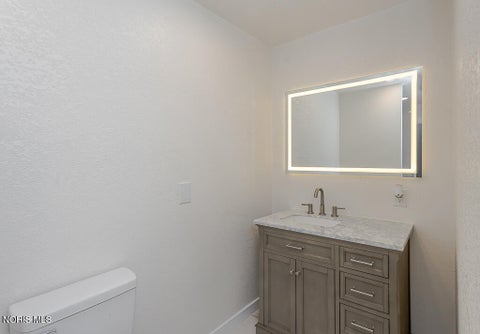 Tiny photo for 1002 Park Lane, Toledo, OH 43615 (MLS # 10013189)