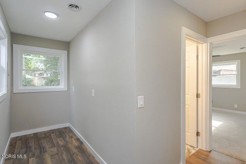 Tiny photo for 1002 Park Lane, Toledo, OH 43615 (MLS # 10013189)