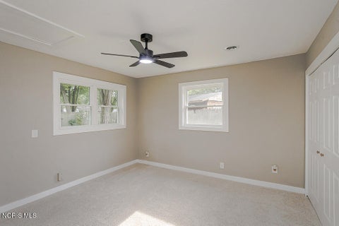 Tiny photo for 1002 Park Lane, Toledo, OH 43615 (MLS # 10013189)
