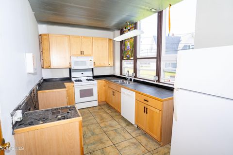 Tiny photo for 600 Division Street, Defiance, OH 43512 (MLS # 10007927)
