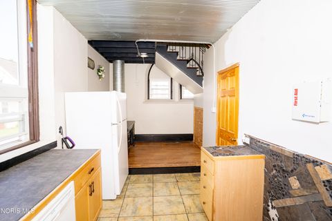 Tiny photo for 600 Division Street, Defiance, OH 43512 (MLS # 10007927)