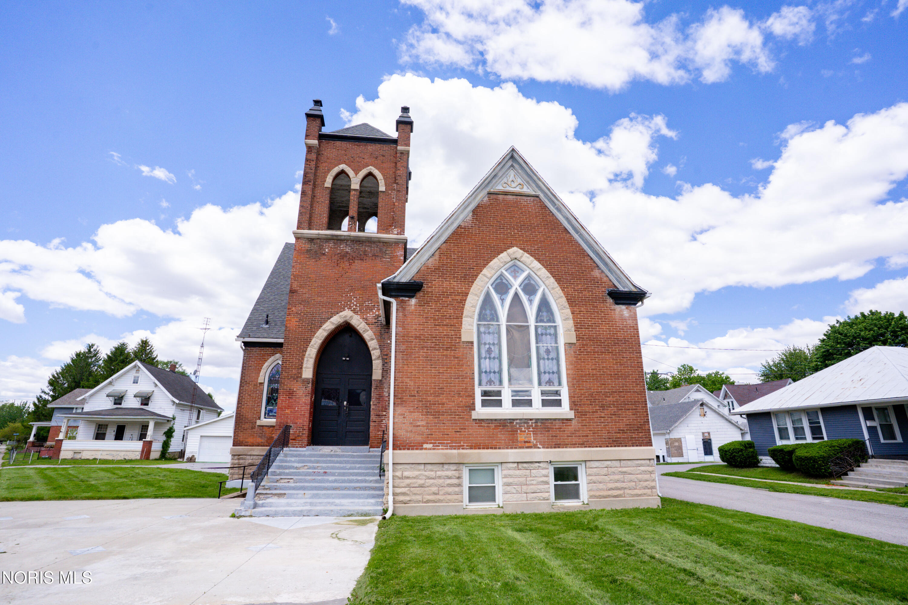 600 Division Street