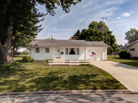 Photo of 703 Linwood Avenue, Delta, OH 43515 (MLS # 10010776)