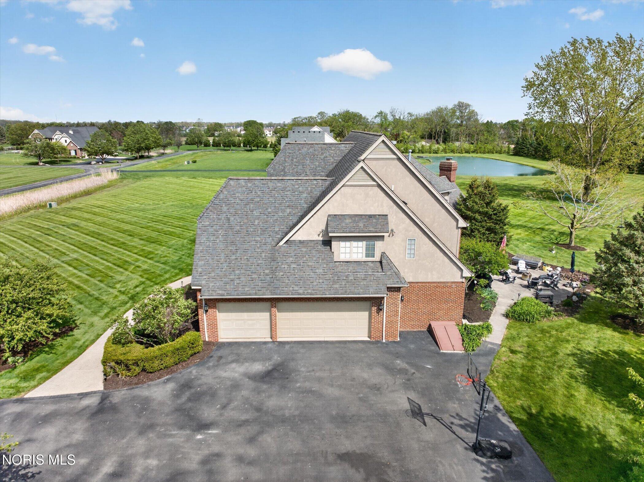 9211 Shadow Brook Drive