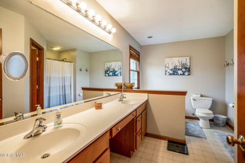 Tiny photo for 2345 Woods Edge Road, Perrysburg, OH 43551 (MLS # 10014370)
