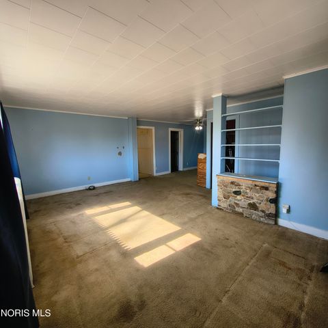 Tiny photo for 963 N Vine Street, Fostoria, OH 44830 (MLS # 10005453)