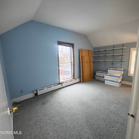 Tiny photo for 963 N Vine Street, Fostoria, OH 44830 (MLS # 10005453)