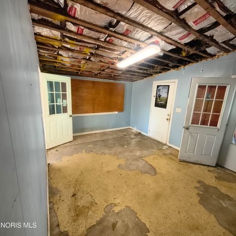 Tiny photo for 963 N Vine Street, Fostoria, OH 44830 (MLS # 10005453)