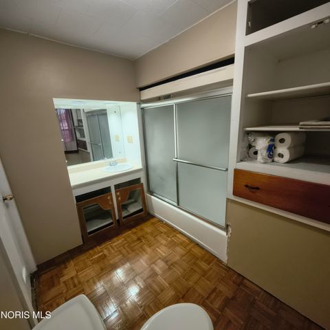 Tiny photo for 963 N Vine Street, Fostoria, OH 44830 (MLS # 10005453)