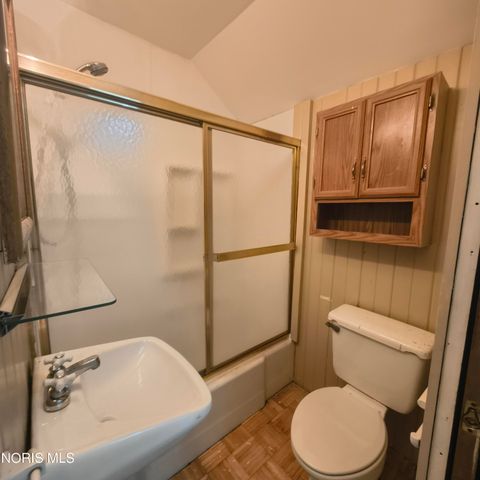 Tiny photo for 963 N Vine Street, Fostoria, OH 44830 (MLS # 10005453)