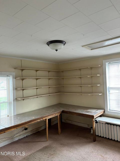 Tiny photo for 963 N Vine Street, Fostoria, OH 44830 (MLS # 10005453)