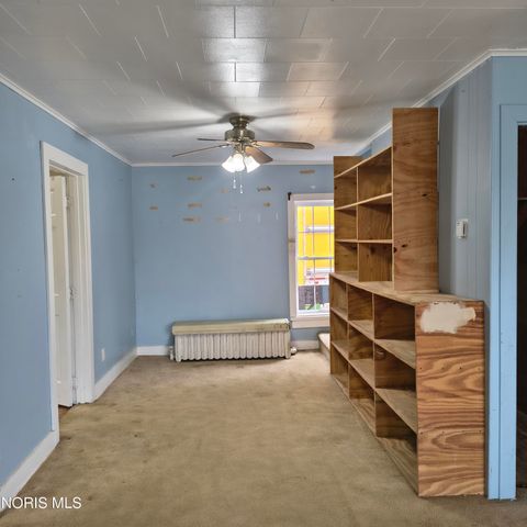 Tiny photo for 963 N Vine Street, Fostoria, OH 44830 (MLS # 10005453)