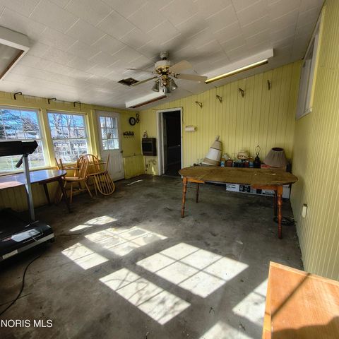 Tiny photo for 963 N Vine Street, Fostoria, OH 44830 (MLS # 10005453)