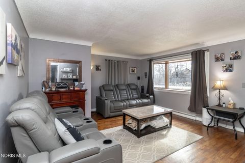 Tiny photo for 17151 W State Route 105, Elmore, OH 43416 (MLS # 10005326)