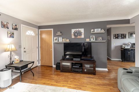 Tiny photo for 17151 W State Route 105, Elmore, OH 43416 (MLS # 10005326)